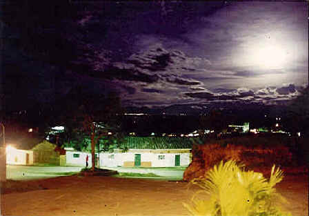 Hermoso paisaje nocturno de El Tambo